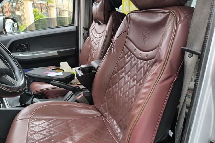 Used CHANGAN KAICHENG Ruixing M60 2023 1.5L GDI Elite-Class Passenger Vehicle 6/7 Seats Left Rear Seat