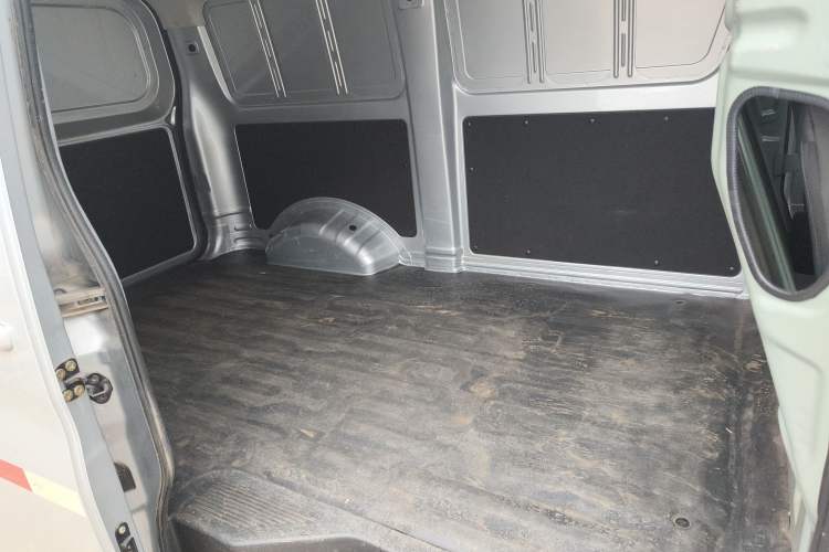 Used CHANGAN KAICHENG Ruixing M60 2023 1.5L GDI Comfort Van 2-Seater Left Rear Seat
