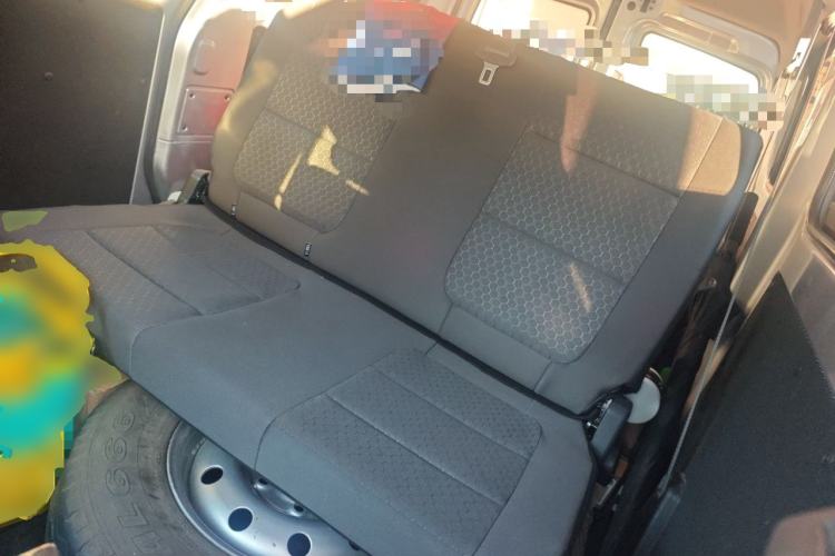 Used CHANGAN KAICHENG Ruixing M60 2023 1.6L CNG Comfort-Grade 6-Seater Passenger Vehicle Left Rear Seat