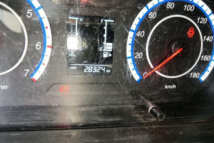 Used CHANGAN KAICHENG Ruixing M60 2023 1.5L GDI Elite-Class Passenger Vehicle 6/7 Seats Odometer Close Up
