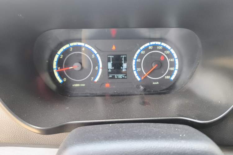 Used CHANGAN KAICHENG Ruixing M60 2023 1.5L GDI Comfort-Class Passenger Vehicle 6/7 Seats Odometer Close Up