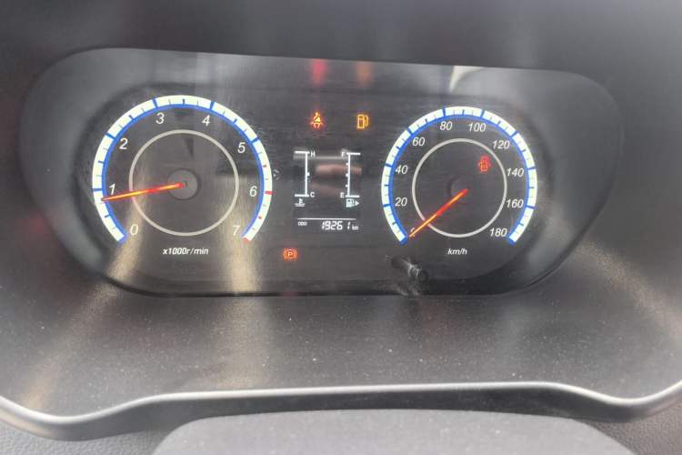 Used CHANGAN KAICHENG Ruixing M60 2023 1.5L GDI Comfort-Class Passenger Vehicle 6/7 Seats Odometer Close Up