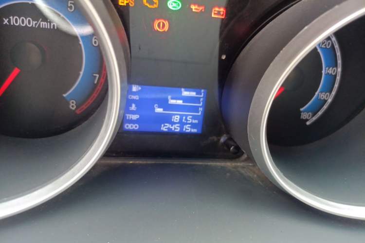 Used CHANGAN KAICHENG Ruixing M60 2023 1.6L CNG Comfort-Grade 6-Seater Passenger Vehicle Odometer Close Up