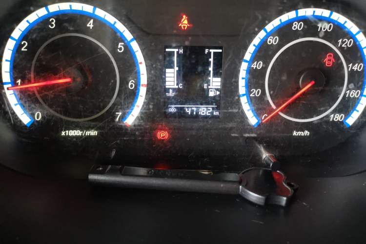 Used CHANGAN KAICHENG Ruixing M60 2023 1.5L GDI Comfort-Class Passenger Vehicle 6/7 Seats Odometer Close Up
