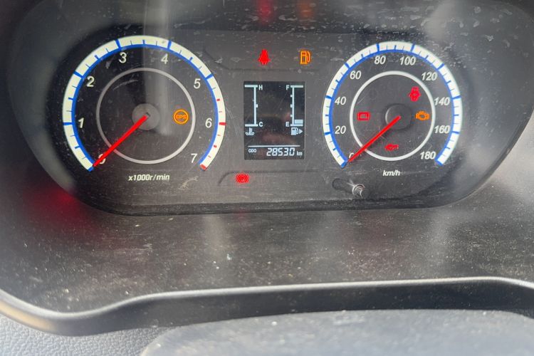 Used CHANGAN KAICHENG Ruixing M60 2023 1.5L GDI Comfort-Class Passenger Vehicle 6/7 Seats Odometer Close Up
