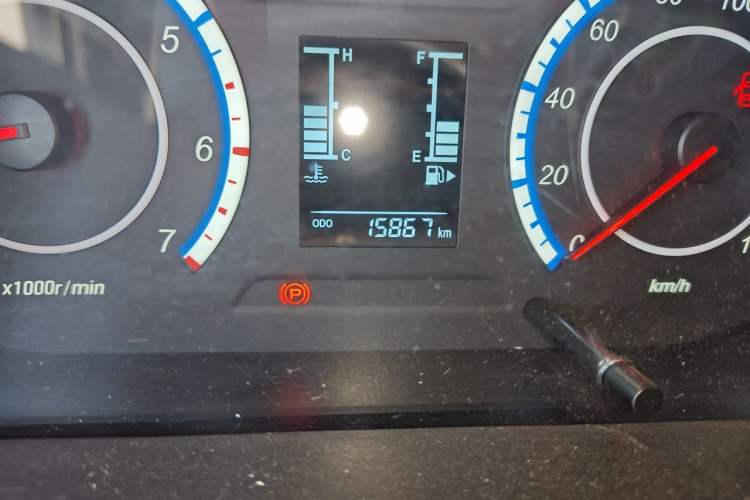 Used CHANGAN KAICHENG Ruixing M60 2023 1.5L GDI Comfort-Class Passenger Vehicle 6/7 Seats Odometer Close Up
