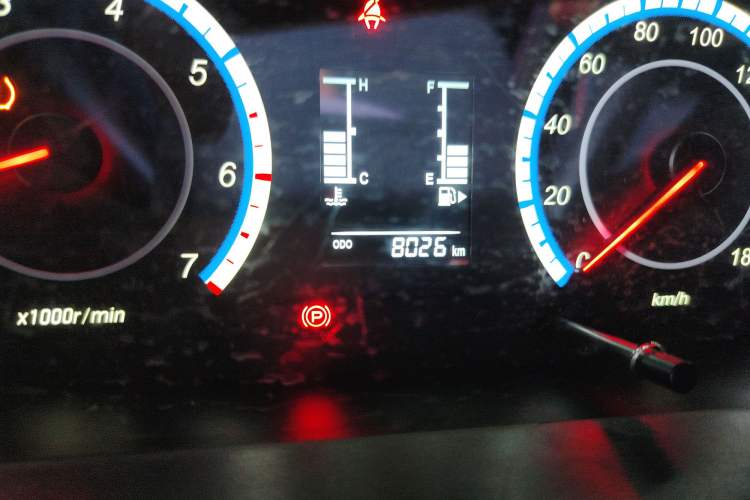 Used CHANGAN KAICHENG Ruixing M60 2023 1.5L GDI Elite-Class Passenger Vehicle 6/7 Seats Odometer Close Up