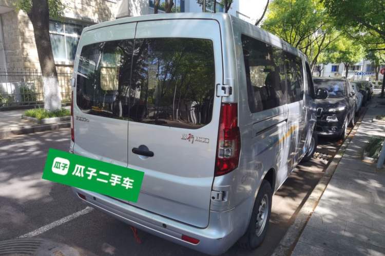 Used CHANGAN KAICHENG Ruixing M60 2023 1.5L GDI Elite-Class Passenger Vehicle 6/7 Seats Rear Right 45 Deg