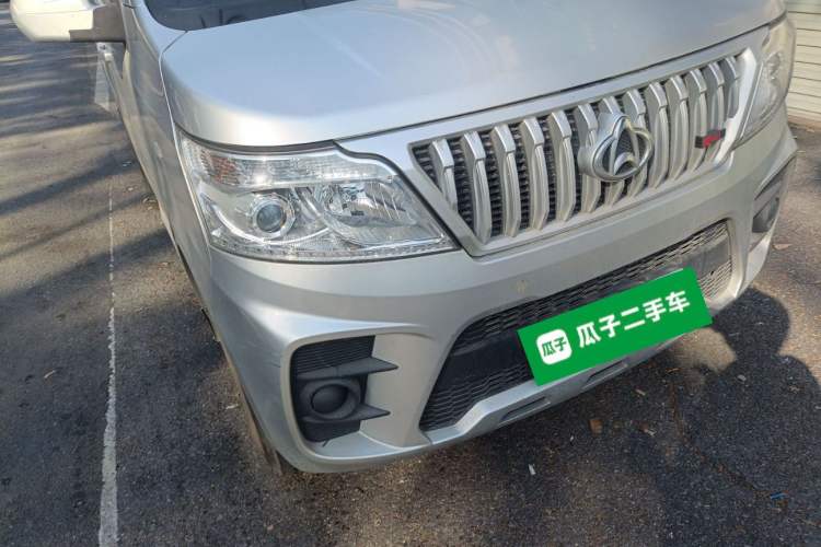 Used CHANGAN KAICHENG Ruixing M60 2023 1.5L GDI Comfort-Class Passenger Vehicle 6/7 Seats Right Front Headlight
