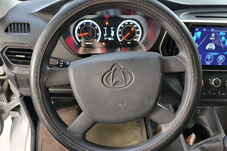 Used CHANGAN KAICHENG Ruixing M60 2023 1.5L GDI Comfort-Class Passenger Vehicle 6/7 Seats Steering Wheel
