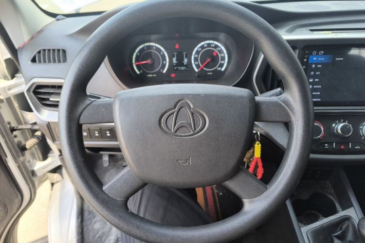 Used CHANGAN KAICHENG Ruixing M60 2023 1.5L GDI Comfort-Class Passenger Vehicle 6/7 Seats Steering Wheel