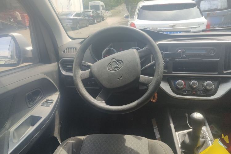 Used CHANGAN KAICHENG Ruixing M60 2023 1.5L GDI Basic Model Passenger Vehicle 6/7 Seats Steering Wheel