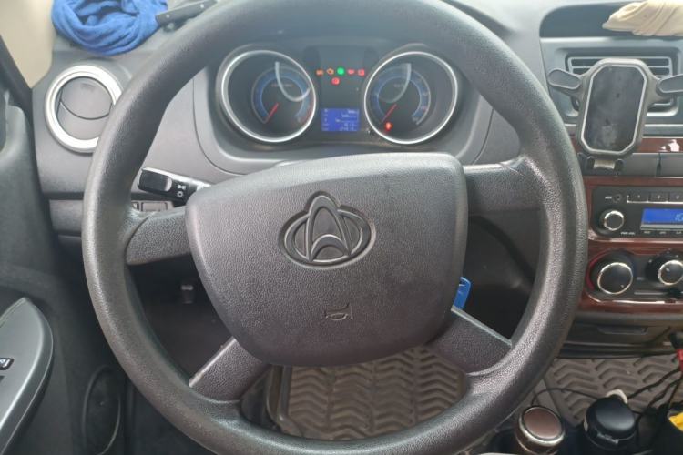 Used CHANGAN KAICHENG Ruixing M60 2023 1.6L CNG Comfort-Grade 6-Seater Passenger Vehicle Steering Wheel