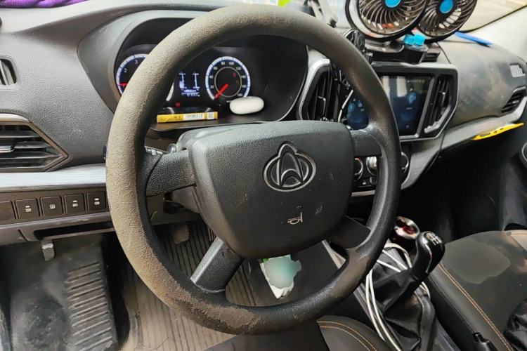 Used CHANGAN KAICHENG Ruixing M60 2023 1.6L CNG Comfort-Grade 6-Seater Passenger Vehicle Steering Wheel