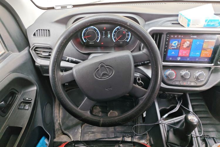 Used CHANGAN KAICHENG Ruixing M60 2023 1.5L GDI Comfort-Class Passenger Vehicle 6/7 Seats Steering Wheel