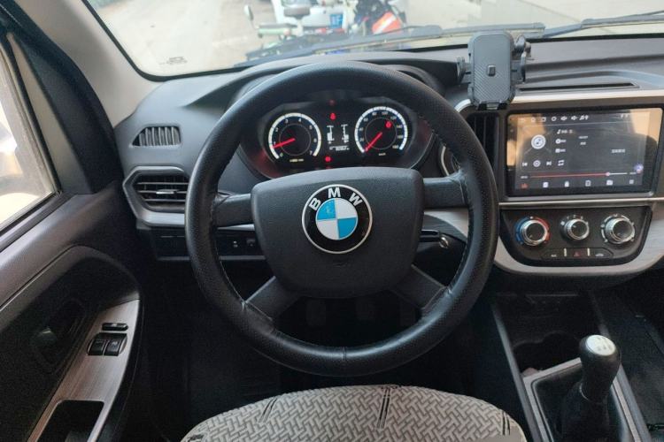 Used CHANGAN KAICHENG Ruixing M60 2023 1.5L GDI Comfort-Class Passenger Vehicle 6/7 Seats Steering Wheel