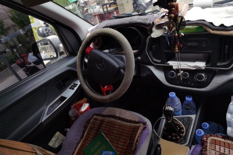 Used CHANGAN KAICHENG Ruixing M60 2023 1.6L CNG Comfort-Grade 6-Seater Passenger Vehicle Steering Wheel