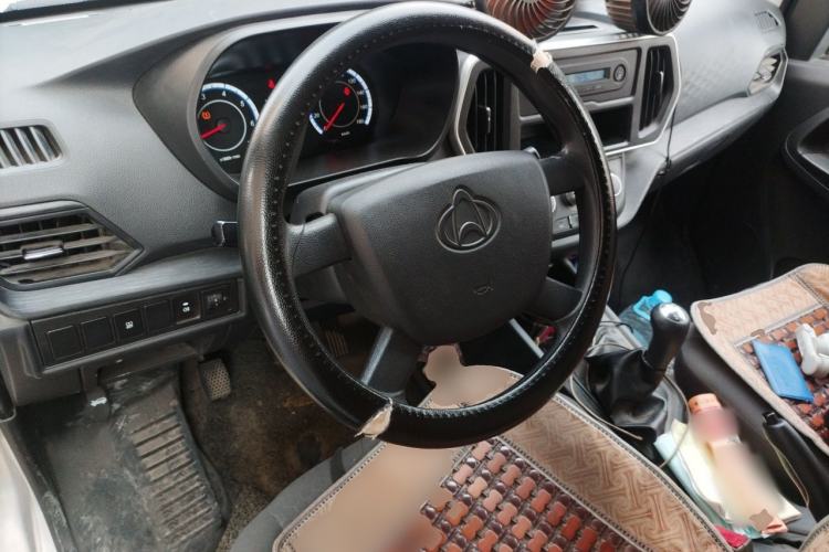 Used CHANGAN KAICHENG Ruixing M60 2023 1.5L GDI Comfort-Class Passenger Vehicle 6/7 Seats Steering Wheel