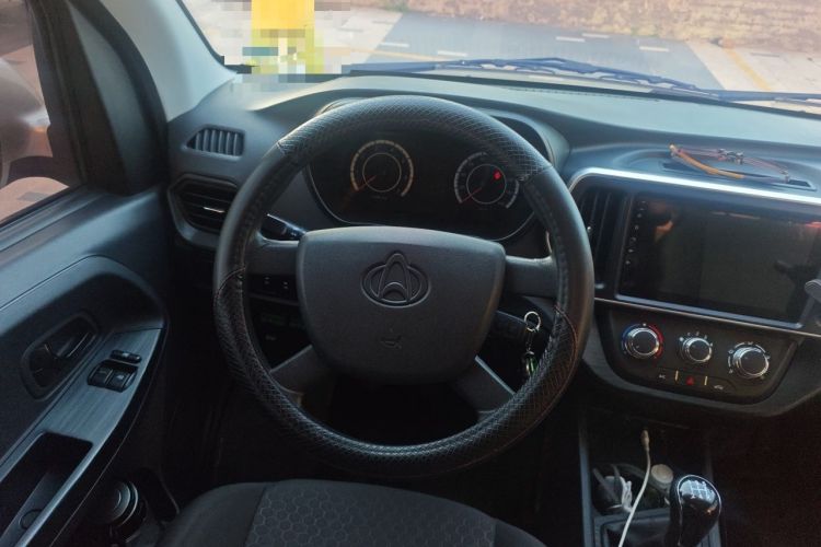 Used CHANGAN KAICHENG Ruixing M60 2023 1.6L CNG Comfort-Grade 6-Seater Passenger Vehicle Steering Wheel