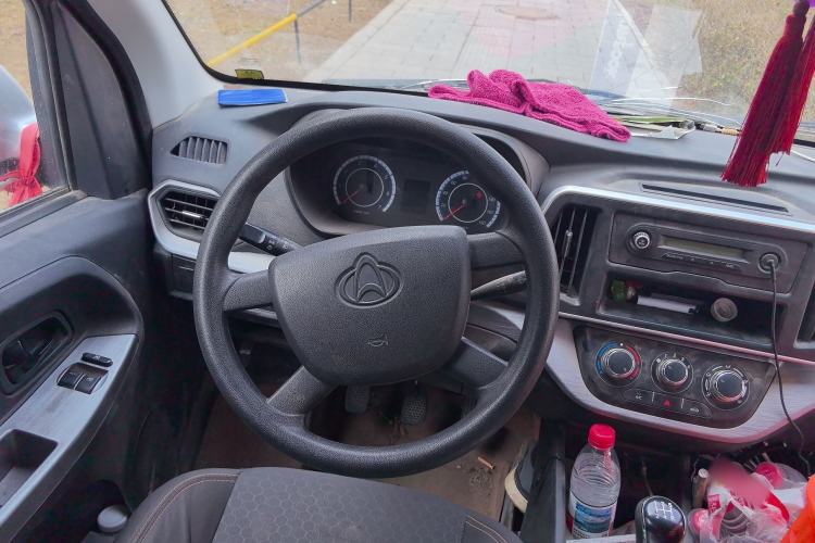 Used CHANGAN KAICHENG Ruixing M60 2023 1.6L CNG Comfort-Grade 6-Seater Passenger Vehicle Steering Wheel