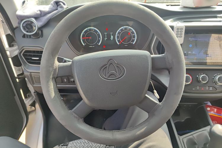 Used CHANGAN KAICHENG Ruixing M60 2023 1.5L GDI Elite-Class Passenger Vehicle 6/7 Seats Steering Wheel
