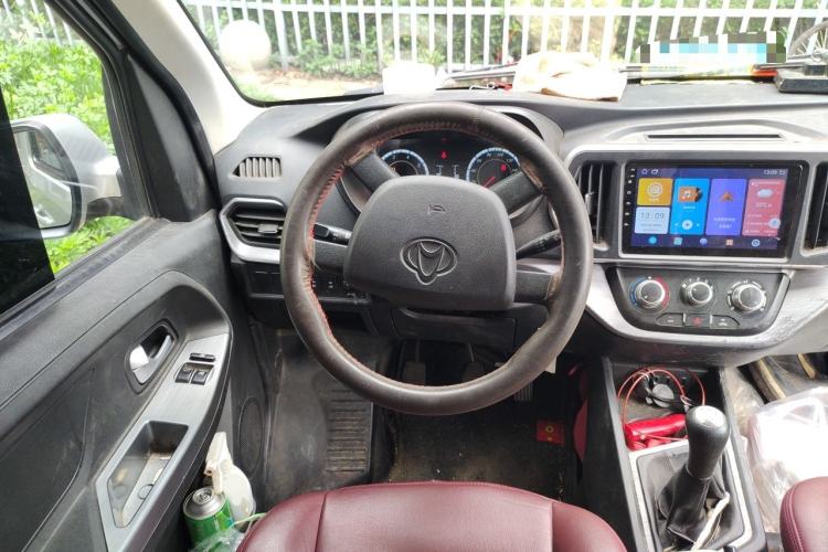 Used CHANGAN KAICHENG Ruixing M60 2023 1.5L GDI Comfort-Class Passenger Vehicle 6/7 Seats Steering Wheel
