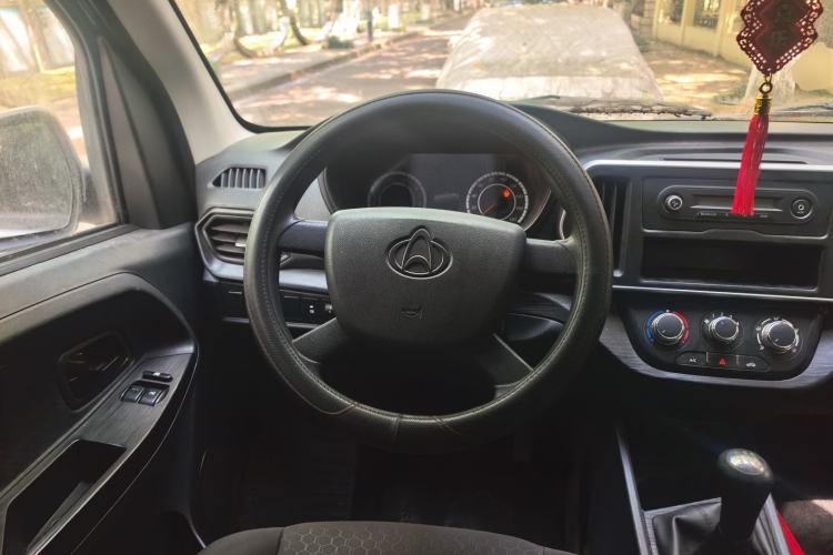 Used CHANGAN KAICHENG Ruixing M60 2023 1.5L GDI Comfort-Class Passenger Vehicle 6/7 Seats Steering Wheel