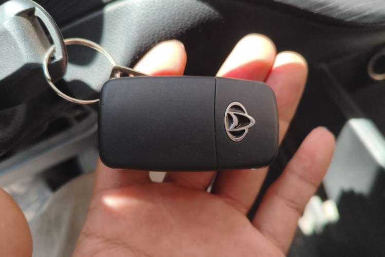 Used CHANGAN KAICHENG Ruixing M60 2023 1.5L GDI Elite-Class Passenger Vehicle 6/7 Seats Vehicle Key