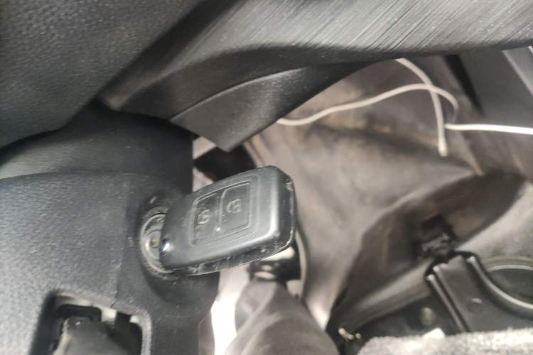 Used CHANGAN KAICHENG Ruixing M60 2023 1.6L CNG Comfort-Grade 6-Seater Passenger Vehicle Vehicle Key