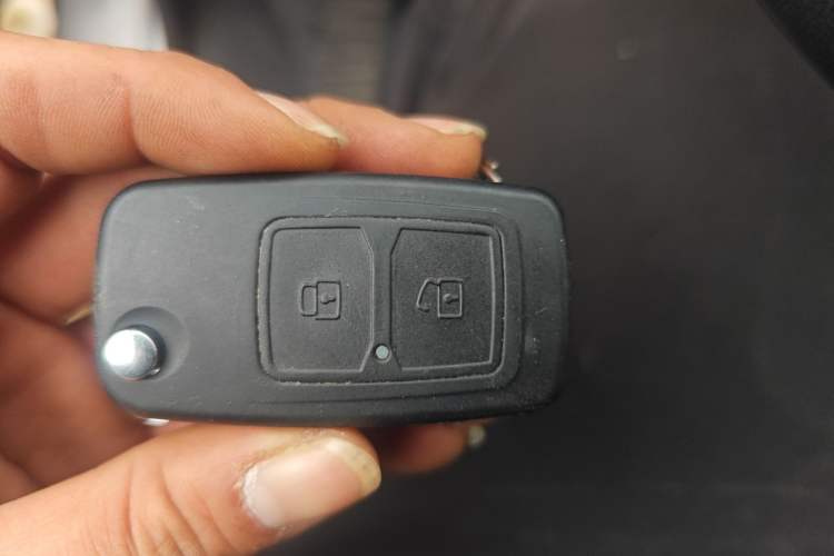 Used CHANGAN KAICHENG Ruixing M60 2023 1.6L CNG Comfort-Grade 6-Seater Passenger Vehicle Vehicle Key