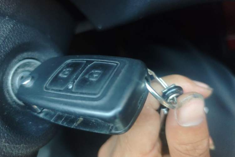 Used CHANGAN KAICHENG Ruixing M60 2023 1.6L CNG Comfort-Grade 6-Seater Passenger Vehicle Vehicle Key