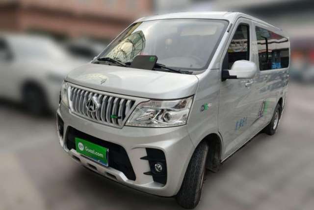 Ojetý CHANGAN KAICHENG Ruixing M60 2023 1.6L CNG Comfort-Grade 6-Seater Passenger Vehicle