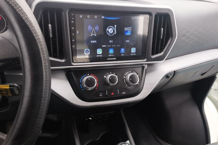 Used CHANGAN KAICHENG Ruixing M60 2023 1.5L GDI Basic Model Passenger Vehicle 6/7 Seats Audio And AC Panel