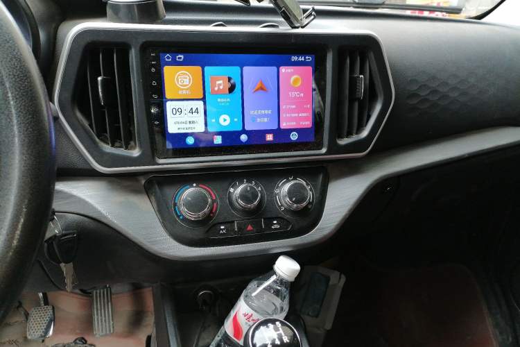 Used CHANGAN KAICHENG Ruixing M60 2023 1.6L CNG Comfort-Grade 6-Seater Passenger Vehicle Audio And AC Panel