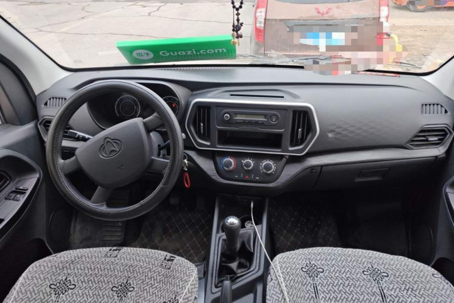 Used CHANGAN KAICHENG Ruixing M60 2023 1.5L GDI Comfort-Class Passenger Vehicle 6/7 Seats Center Console