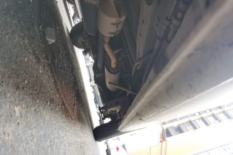 Used CHANGAN KAICHENG Ruixing M60 2023 1.6L CNG Comfort-Grade 6-Seater Passenger Vehicle Chassis Front Left