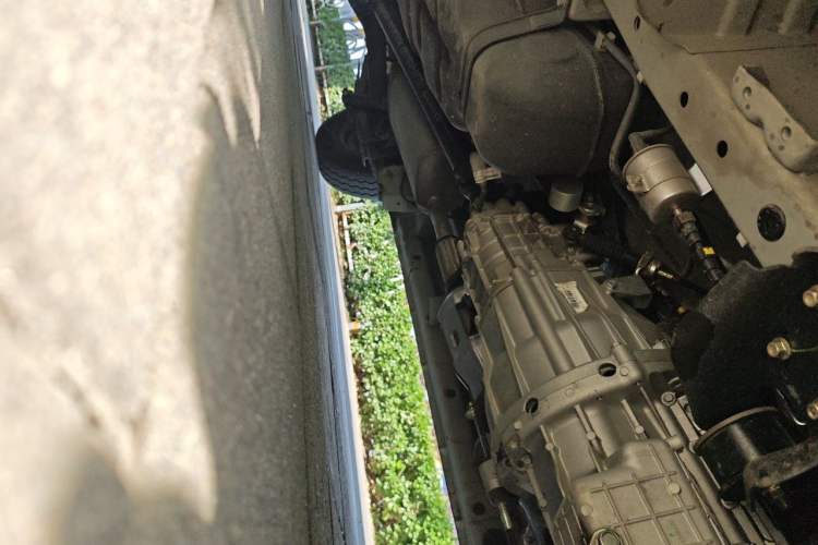 Used CHANGAN KAICHENG Ruixing M60 2023 1.5L GDI Comfort-Class Passenger Vehicle 6/7 Seats Chassis Front Right