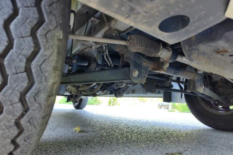 Used CHANGAN KAICHENG Ruixing M60  Chassis Front Right
