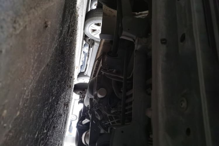 Used CHANGAN KAICHENG Ruixing M60 2023 1.6L CNG Comfort-Grade 6-Seater Passenger Vehicle Chassis Front