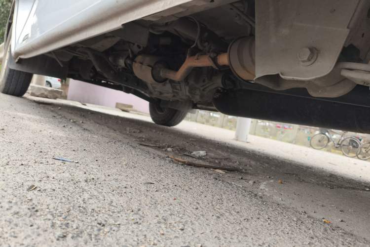 Used CHANGAN KAICHENG Ruixing M60 2023 1.6L CNG Comfort-Grade 6-Seater Passenger Vehicle Chassis Rear Left