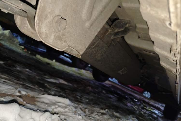 Used CHANGAN KAICHENG Ruixing M60 2023 1.6L CNG Comfort-Grade 6-Seater Passenger Vehicle Chassis Rear Right