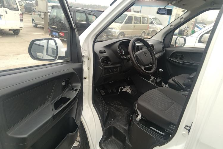 Used CHANGAN KAICHENG Ruixing M60 2023 1.5L GDI Comfort-Class Passenger Vehicle 6/7 Seats Driver Seat
