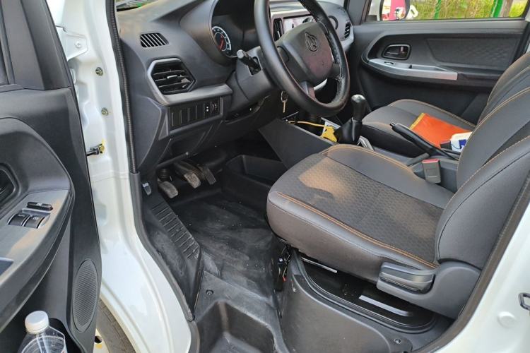 Used CHANGAN KAICHENG Ruixing M60 2023 1.5L GDI Base Model 2-Seat Van Driver Seat