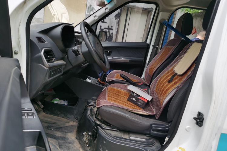 Used CHANGAN KAICHENG Ruixing M60 2023 1.6L CNG Comfort-Grade 6-Seater Passenger Vehicle Driver Seat