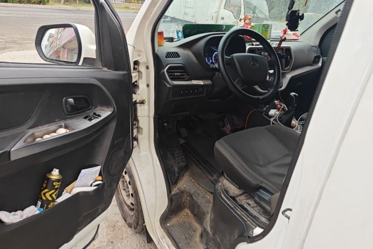 Used CHANGAN KAICHENG Ruixing M60 2023 1.6L CNG Comfort-Grade 6-Seater Passenger Vehicle Driver Seat