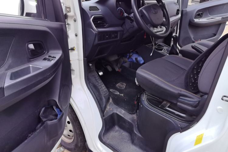 Used CHANGAN KAICHENG Ruixing M60 2023 1.5L GDI Comfort-Class Passenger Vehicle 6/7 Seats Driver Seat