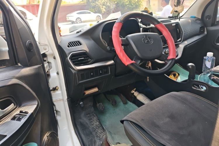Used CHANGAN KAICHENG Ruixing M60 2023 1.5L GDI Comfort-Class Passenger Vehicle 6/7 Seats Driver Seat