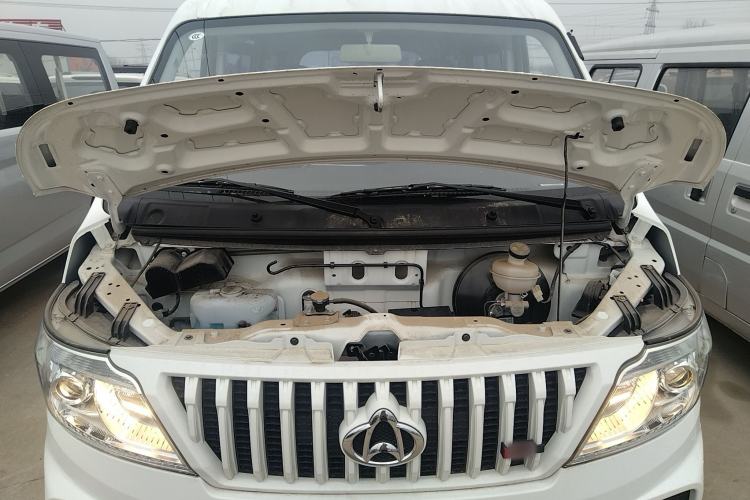 Used CHANGAN KAICHENG Ruixing M60 2023 1.5L GDI Comfort-Class Passenger Vehicle 6/7 Seats Engine Bay