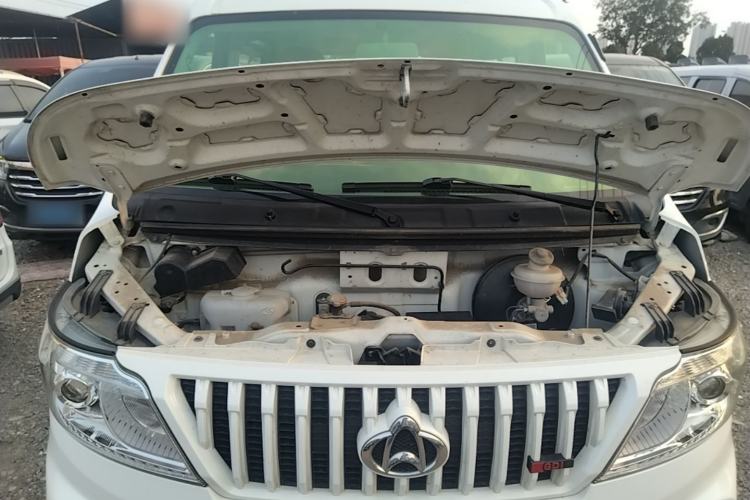 Used CHANGAN KAICHENG Ruixing M60 2023 1.5L GDI Comfort-Class Passenger Vehicle 6/7 Seats Engine Bay