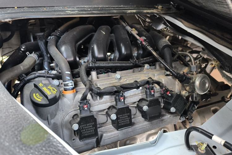 Used CHANGAN KAICHENG Ruixing M60 2023 1.5L GDI Base Model 2-Seat Van Engine Bay